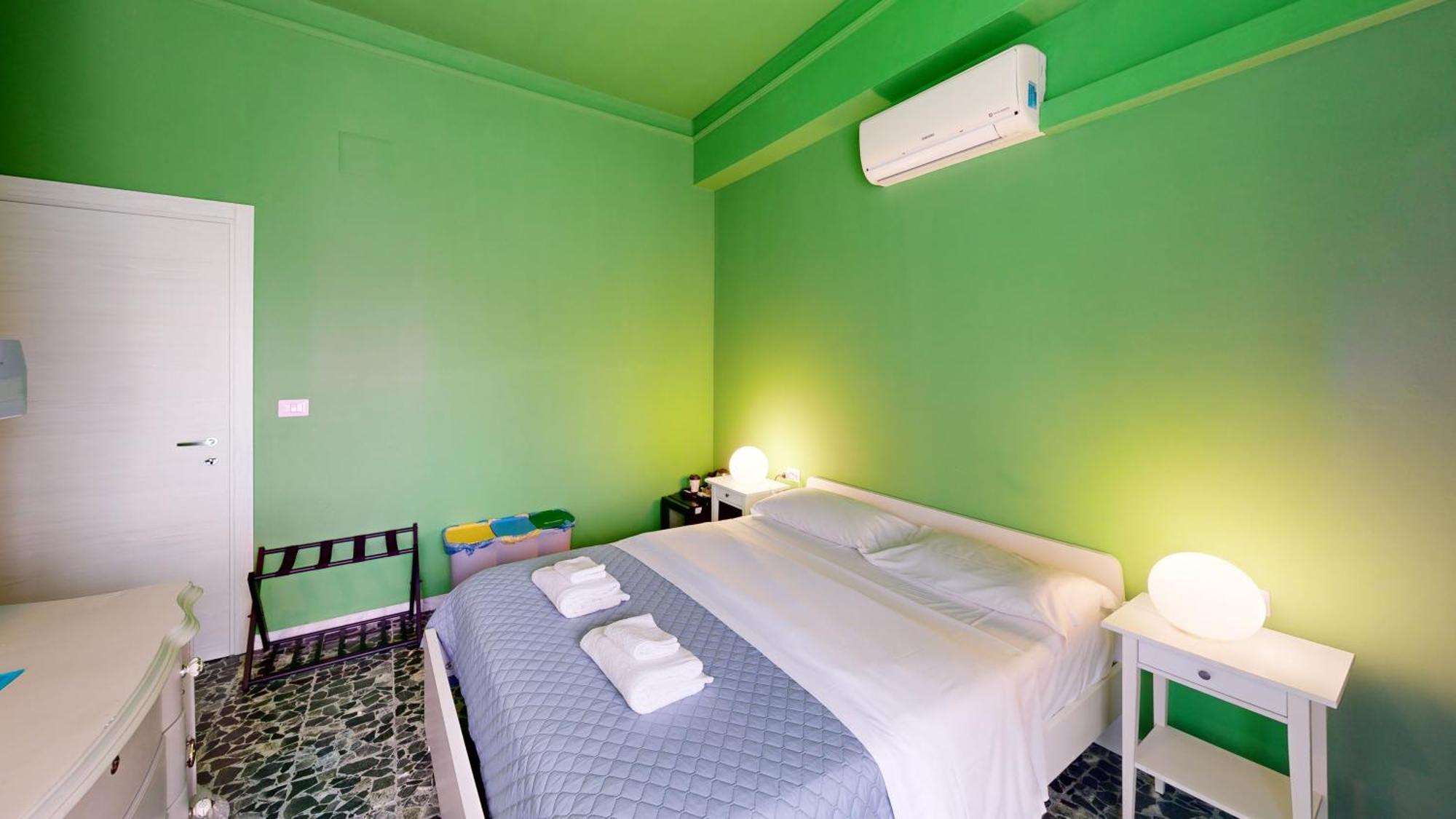 Guest House Sonnino 37 칼리아리 외부 사진