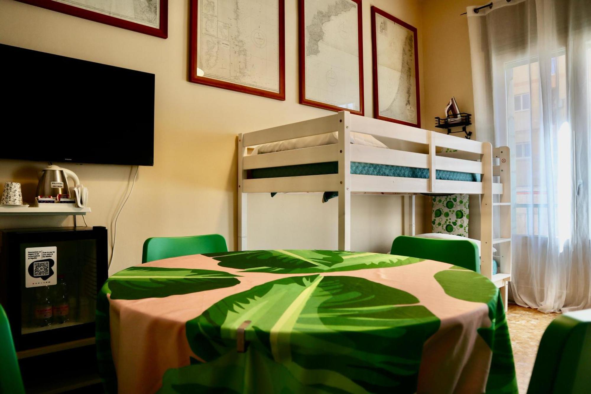 Guest House Sonnino 37 칼리아리 외부 사진