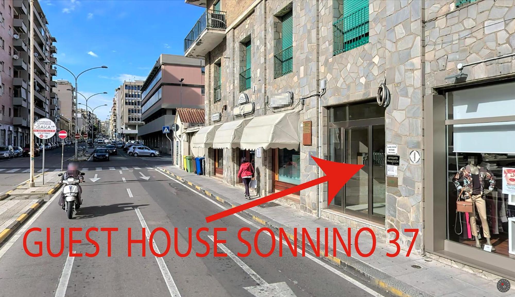 Guest House Sonnino 37 칼리아리 외부 사진