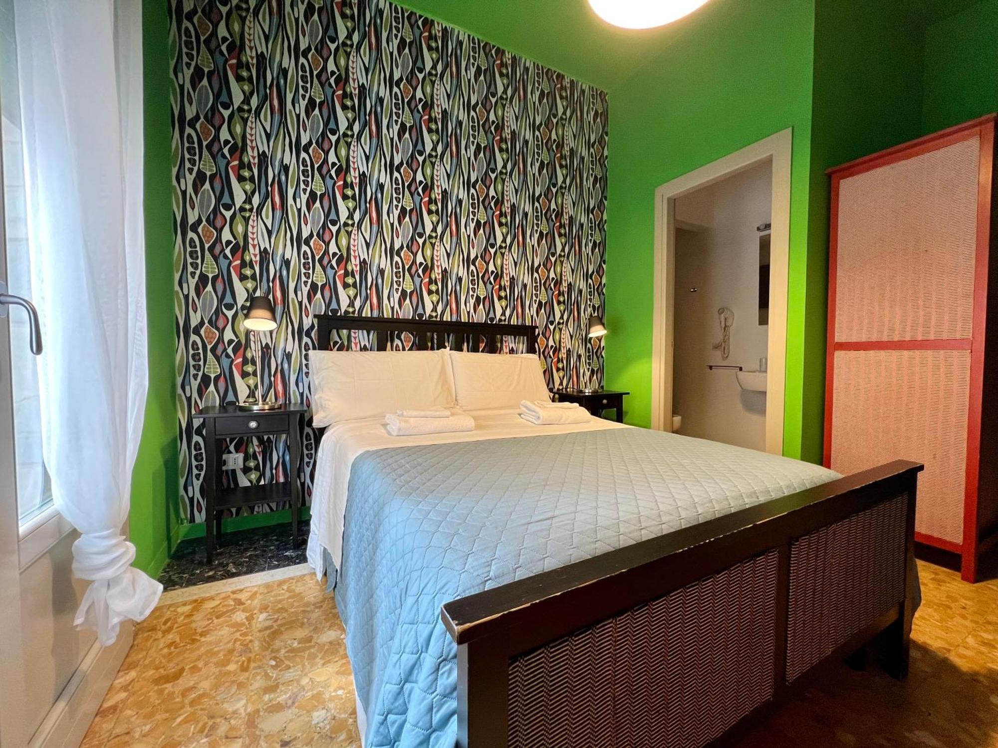 Guest House Sonnino 37 칼리아리 외부 사진